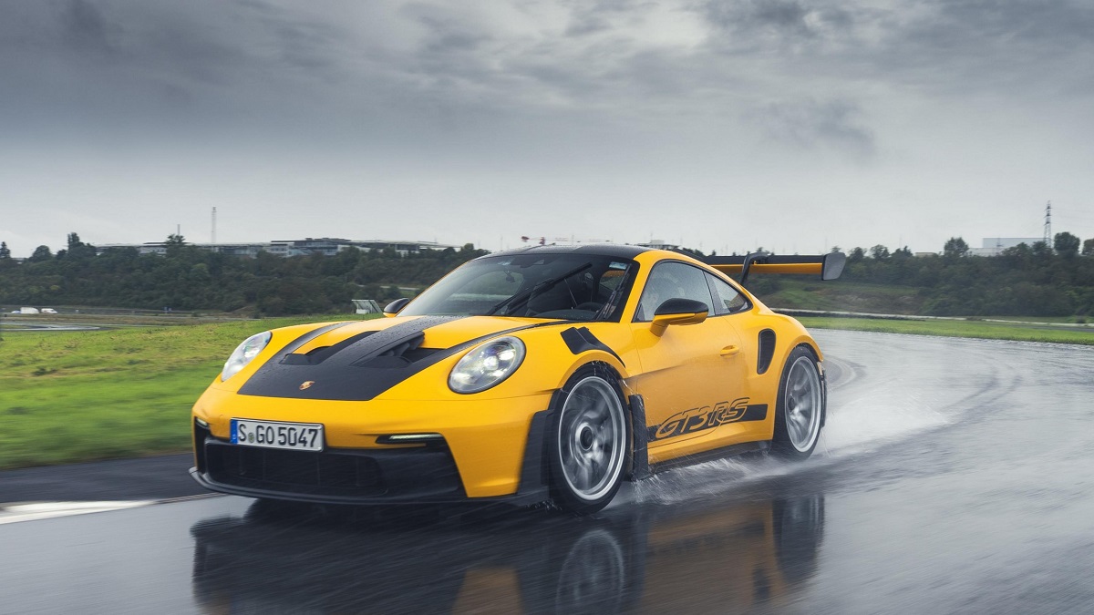 Porsche, Michelin develop new tyre for wet, low-temperature conditions