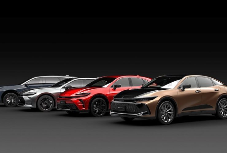 Toyota Unveils All-New Crown Estate in Japan