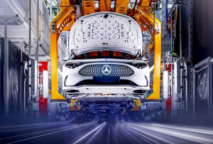 Mercedes-Benz Embraces Digital First Automotive Manufacturing With the New CLA