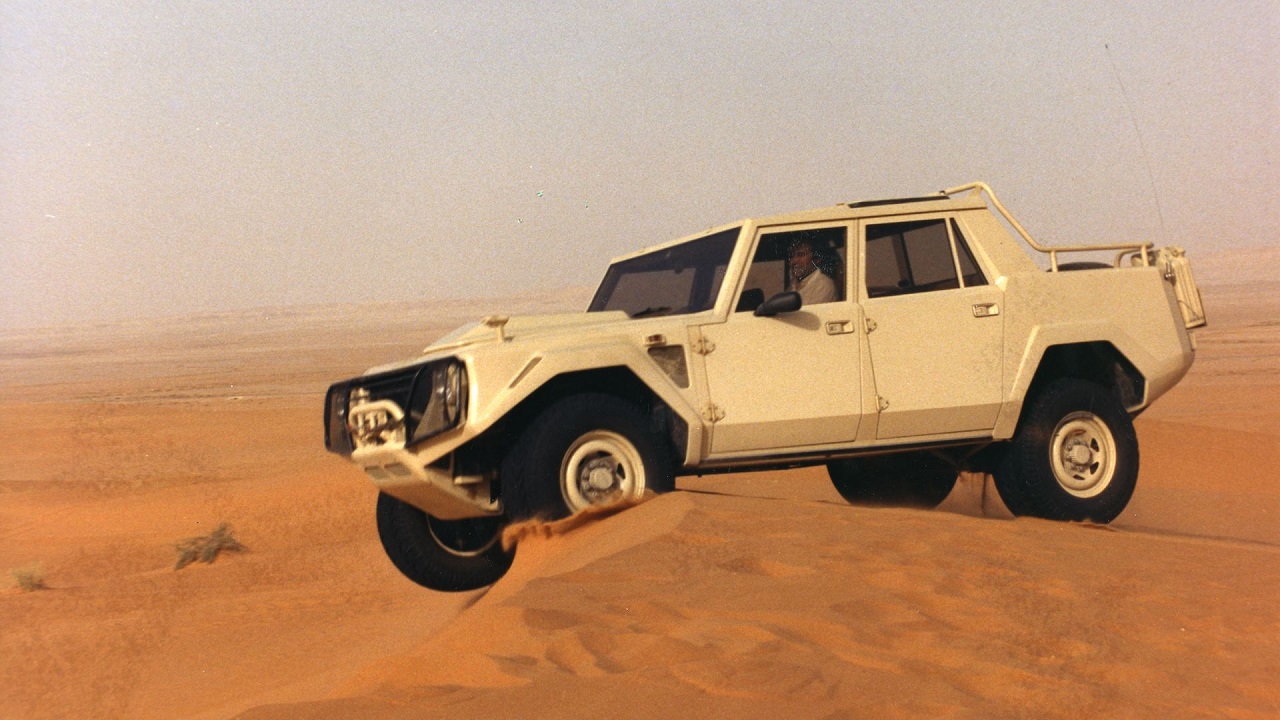 Lamborghini LM002 | 40 years of the first Super SUV in history