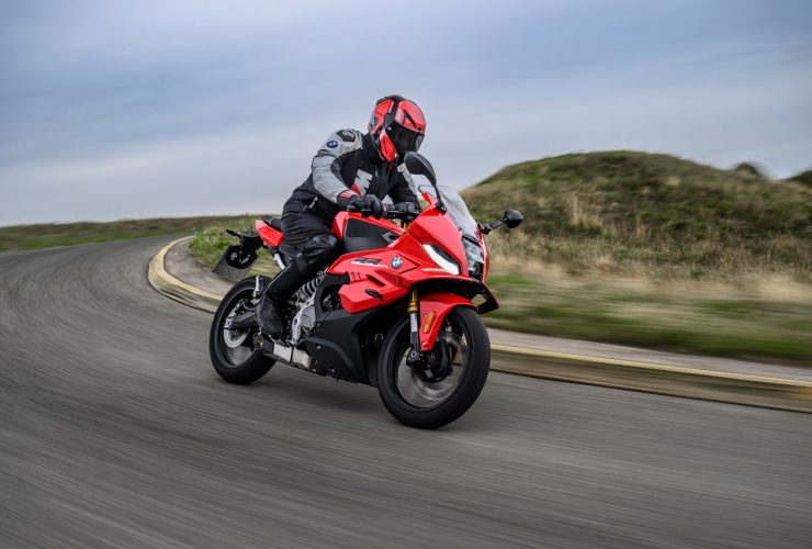 BMW Motorrad Unfurls the New BMW F 450 RR